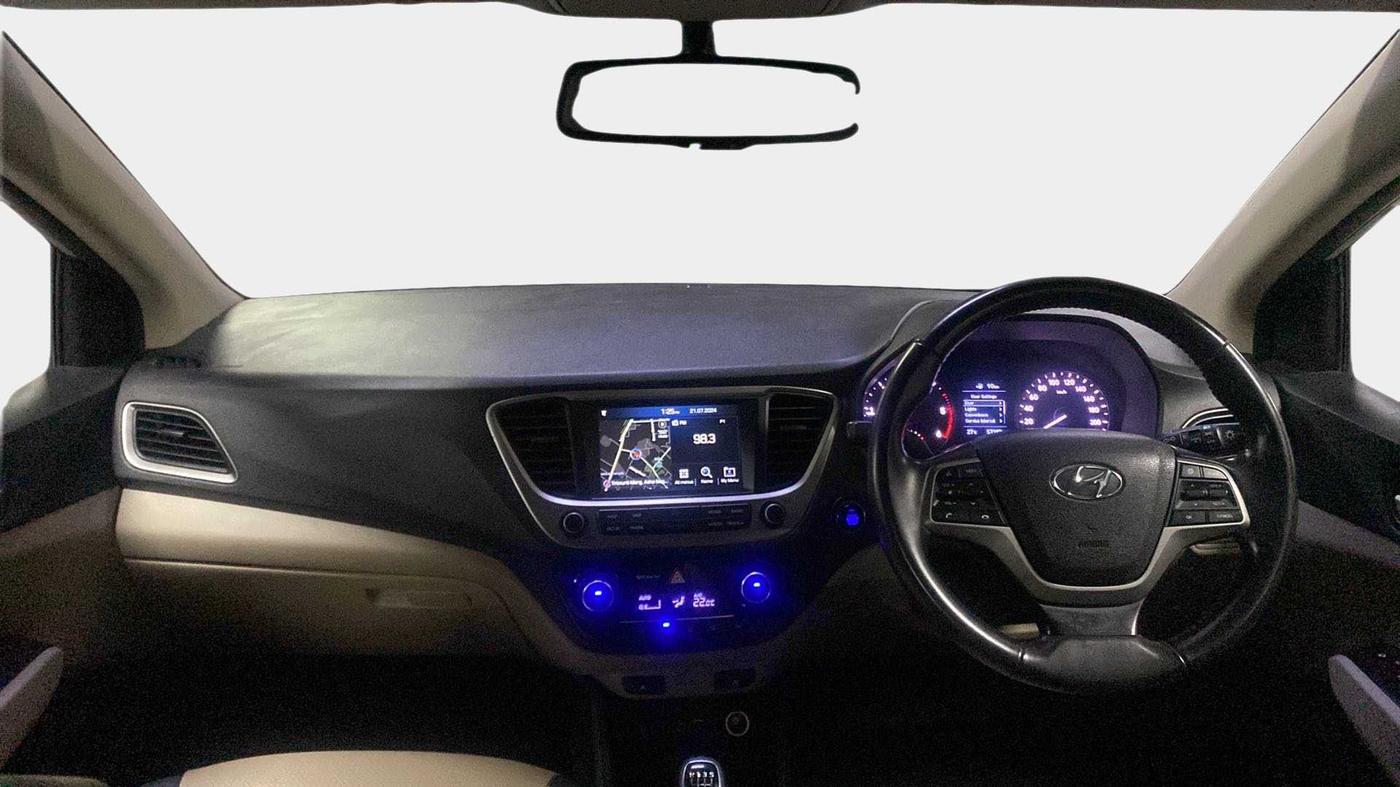 2017 Hyundai Verna 1.6 SX (O) CRDI MT, Diesel, Manual, 58,004 km, Dashboard