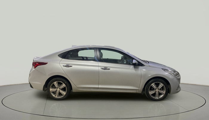 2017 Hyundai Verna 1.6 SX (O) CRDI MT, Diesel, Manual, 58,004 km, Right Side View