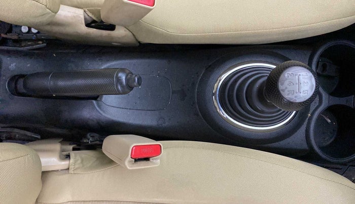2016 Honda Amaze 1.2L I-VTEC SX, Petrol, Manual, 81,183 km, Gear Lever