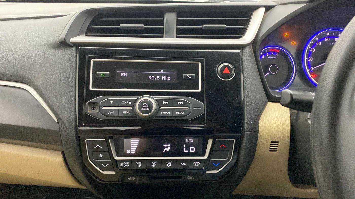 2016 Honda Amaze 1.2L I-VTEC SX, Petrol, Manual, 81,183 km, Air Conditioner