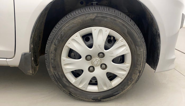 2013 Honda Brio S MT, Petrol, Manual, 55,649 km, Right Front Wheel