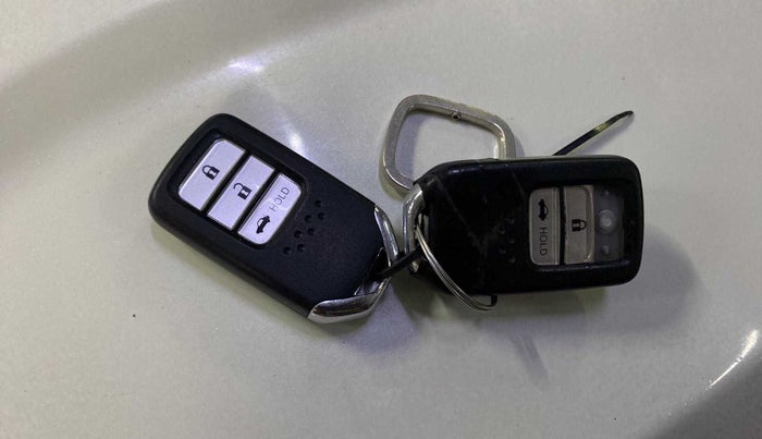 2020 Honda City 1.5L I-VTEC ZX, Petrol, Manual, 27,783 km, Key Close Up