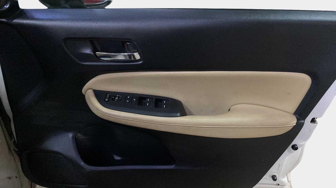 2020 Honda City 1.5L I-VTEC ZX, Petrol, Manual, 27,783 km, Driver Side Door Panels Control