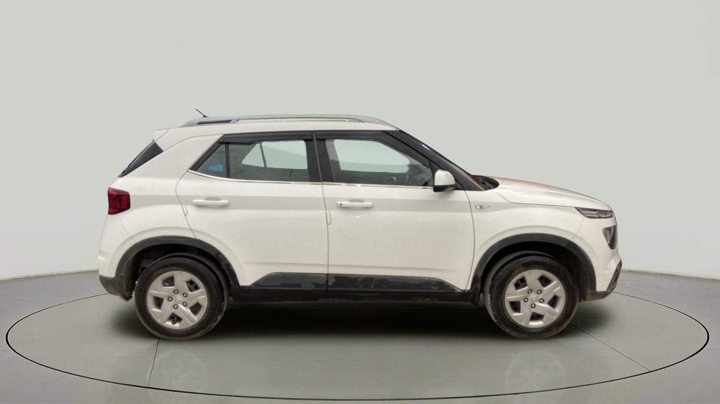 2021 Hyundai VENUE S 1.2, Petrol, Manual, 20,255 km, Right Side View