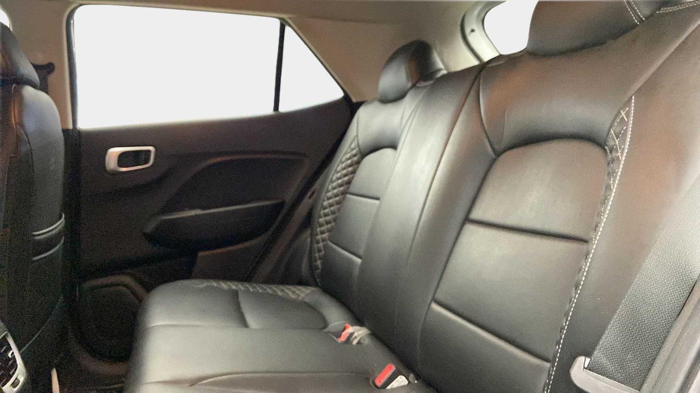 2021 Hyundai VENUE S 1.2, Petrol, Manual, 20,255 km, Right Side Rear Door Cabin