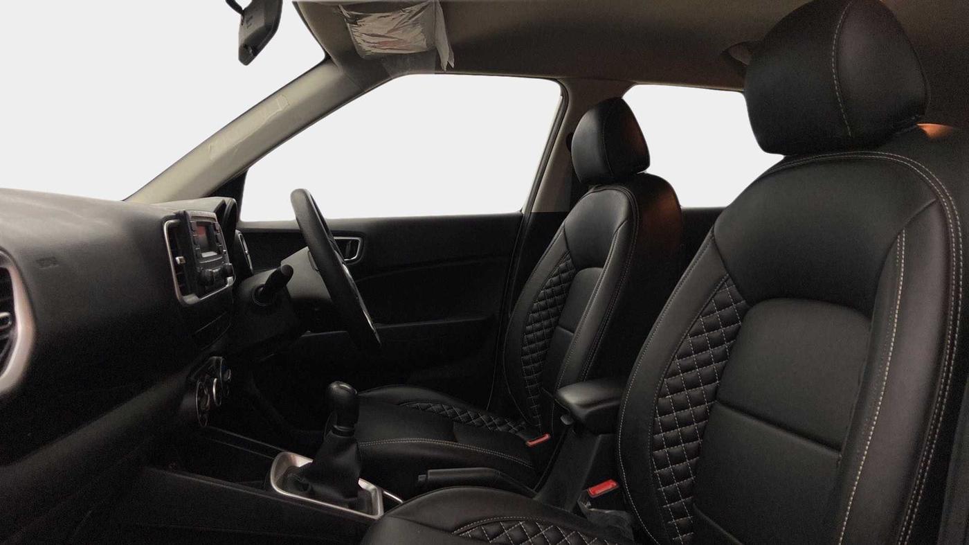 2021 Hyundai VENUE S 1.2, Petrol, Manual, 20,255 km, Right Side Front Door Cabin