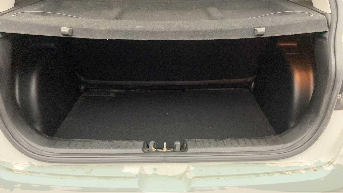 2021 Hyundai VENUE S 1.2, Petrol, Manual, 20,255 km, Boot Inside