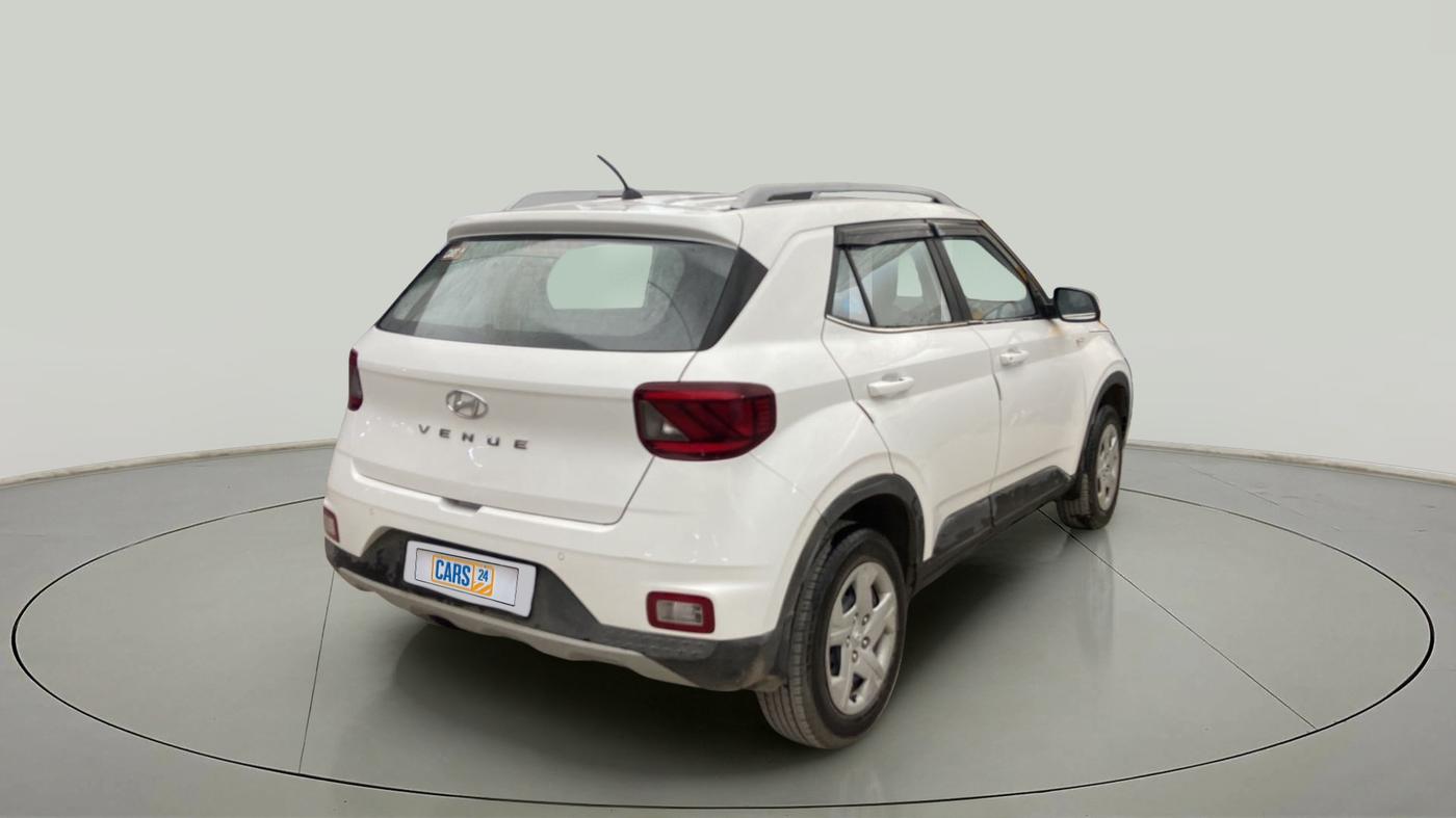 2021 Hyundai VENUE S 1.2, Petrol, Manual, 20,255 km, Right Back Diagonal
