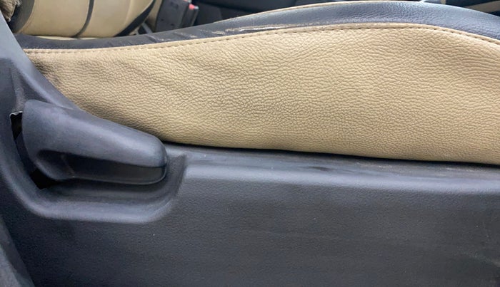 2018 Maruti Wagon R 1.0 VXI (O) AMT, Petrol, Automatic, 89,082 km, Driver Side Adjustment Panel