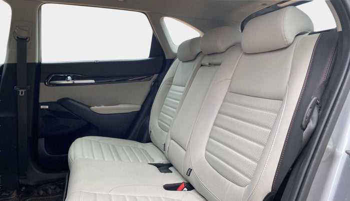 2019 KIA SELTOS GTX PLUS DCT 1.4 PETROL, Petrol, Automatic, 29,077 km, Right Side Rear Door Cabin