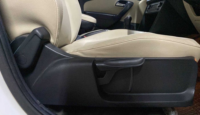 2018 Skoda Rapid STYLE 1.6 MPI, Petrol, Manual, 65,205 km, Driver Side Adjustment Panel