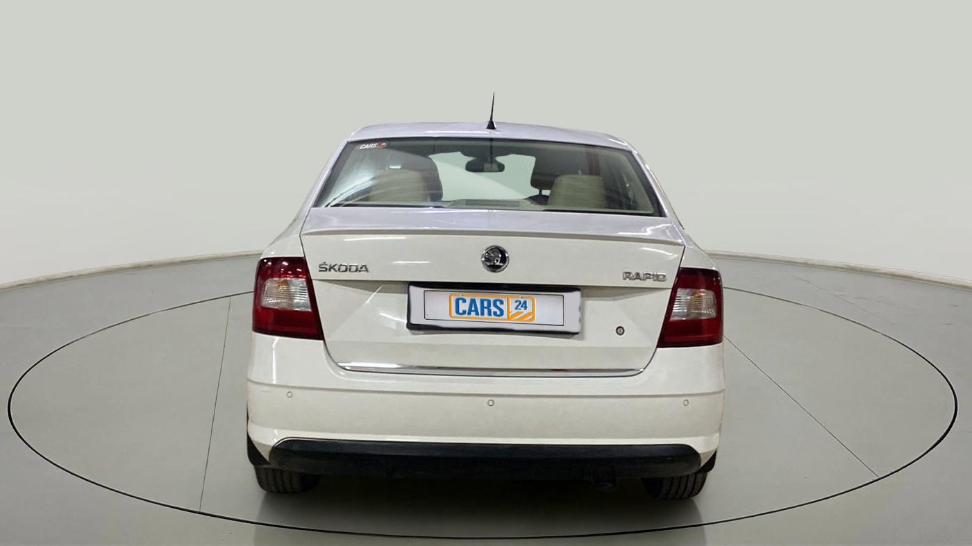 2018 Skoda Rapid STYLE 1.6 MPI, Petrol, Manual, 65,205 km, Back/Rear