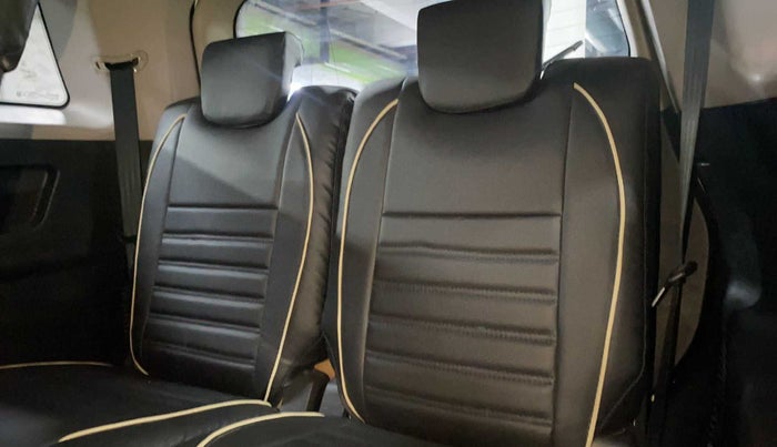 2020 Mahindra XUV500 W7, Diesel, Manual, 71,523 km, Third Seat Row ( optional )