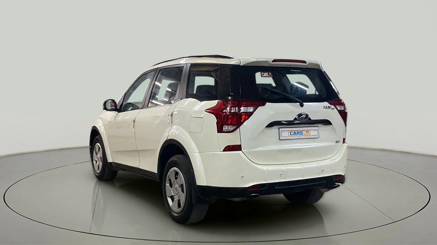 2020 Mahindra XUV500 W7, Diesel, Manual, 71,523 km, Left Back Diagonal