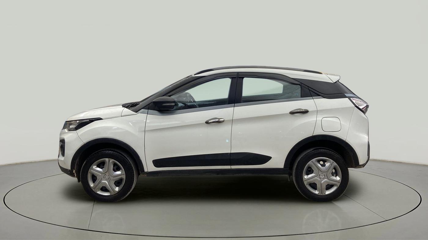2022 Tata NEXON XM SUNROOF DIESEL, Diesel, Manual, 45,834 km, Left Side