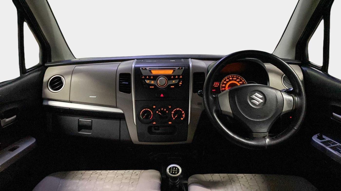 2013 Maruti Wagon R 1.0 VXI, Petrol, Manual, 45,304 km, Dashboard