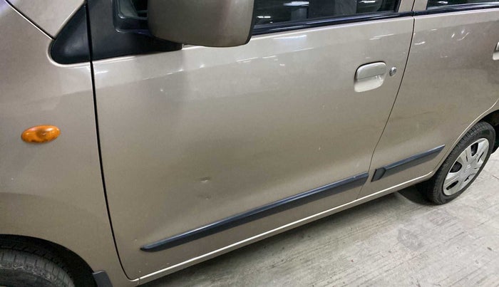 2013 Maruti Wagon R 1.0 VXI, Petrol, Manual, 45,304 km, Front passenger door - Slightly dented