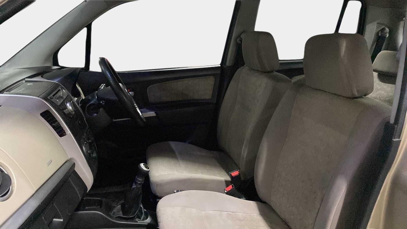 2013 Maruti Wagon R 1.0 VXI, Petrol, Manual, 45,304 km, Right Side Front Door Cabin