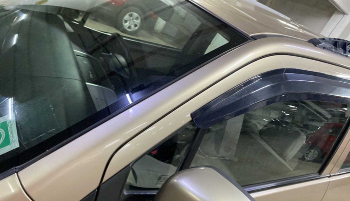 2013 Maruti Wagon R 1.0 VXI, Petrol, Manual, 45,304 km, Right A pillar - Slightly dented