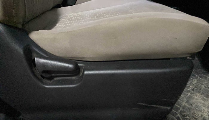 2013 Maruti Wagon R 1.0 VXI, Petrol, Manual, 45,304 km, Driver Side Adjustment Panel