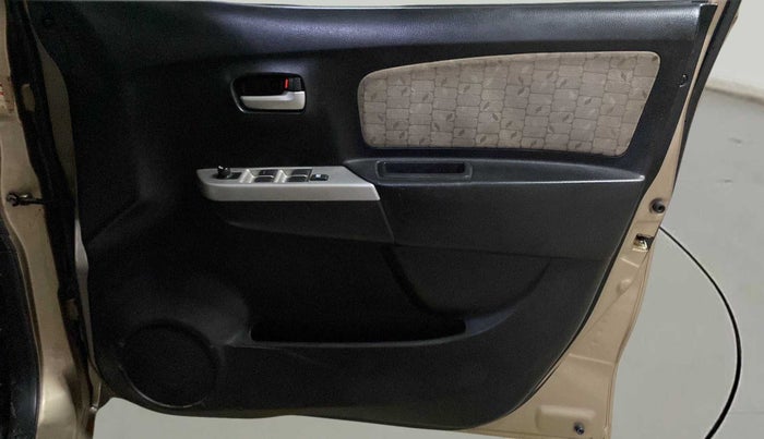 2013 Maruti Wagon R 1.0 VXI, Petrol, Manual, 45,304 km, Driver Side Door Panels Control