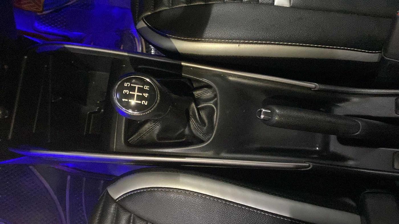 2021 Maruti Baleno ZETA PETROL 1.2, Petrol, Manual, 14,955 km, Gear Lever
