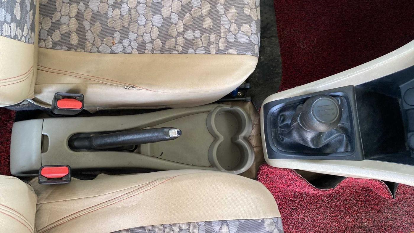 2014 Maruti Celerio VXI, Petrol, Manual, 39,329 km, Gear Lever