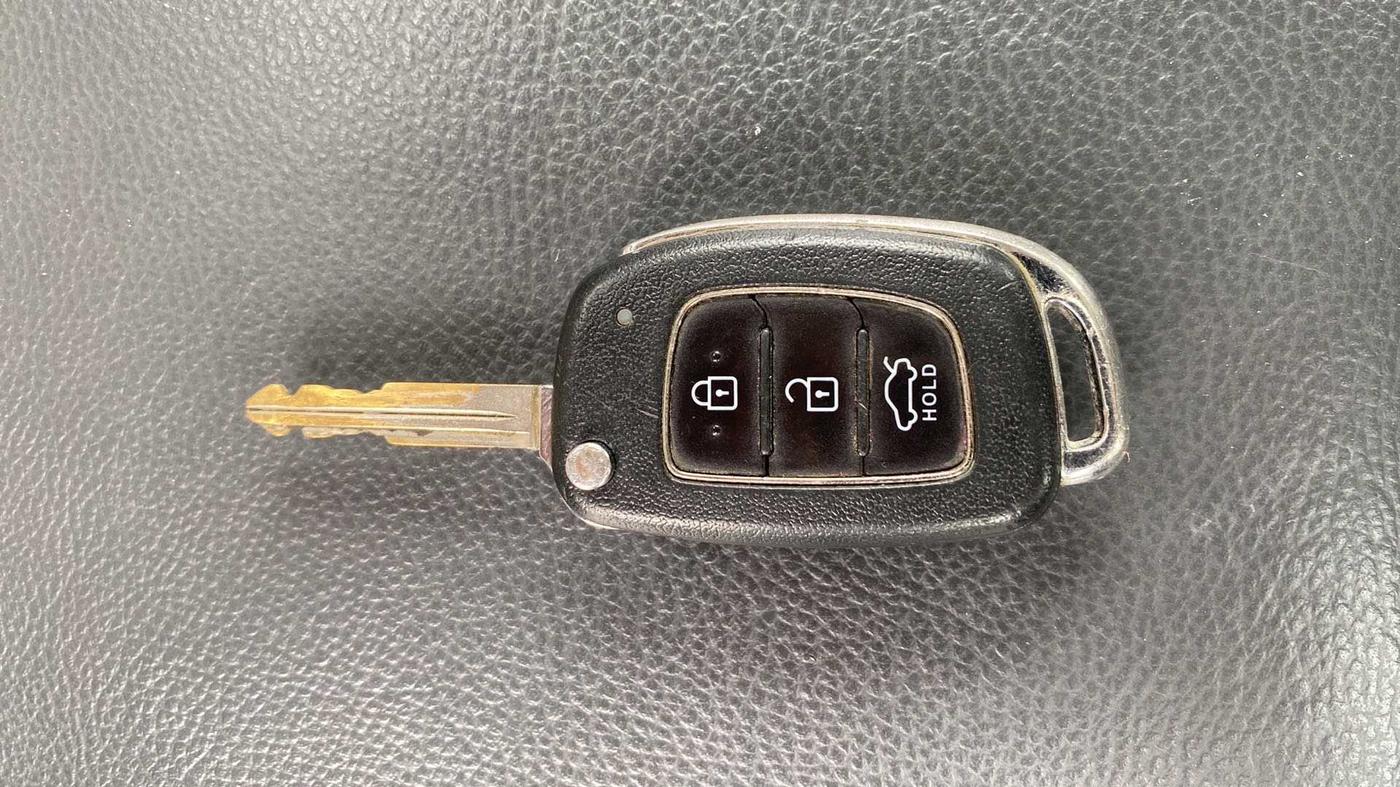 2020 Hyundai GRAND I10 NIOS SPORTZ AMT 1.2 KAPPA VTVT, Petrol, Automatic, 61,638 km, Key Close Up