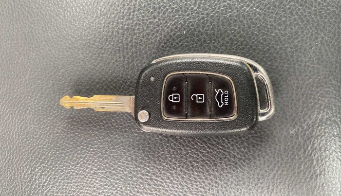 2020 Hyundai GRAND I10 NIOS SPORTZ AMT 1.2 KAPPA VTVT, Petrol, Automatic, 61,638 km, Key Close Up