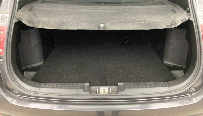 2021 Maruti Vitara Brezza LXI, Petrol, Manual, 22,111 km, Boot Inside