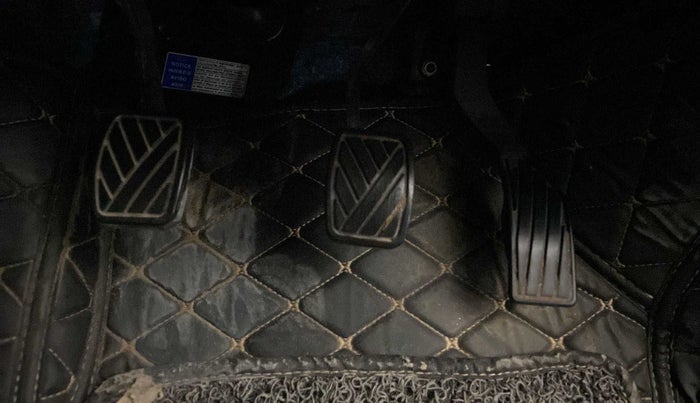 2021 Maruti Vitara Brezza LXI, Petrol, Manual, 22,111 km, Pedals