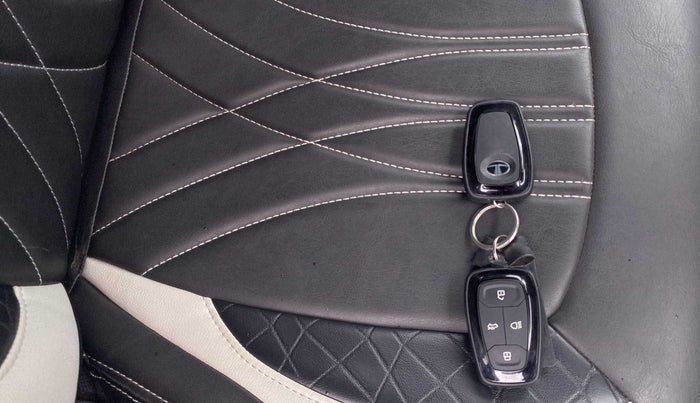 2022 Tata NEXON XZ PLUS DIESEL SUNROOF, Diesel, Manual, 34,138 km, Key Close Up