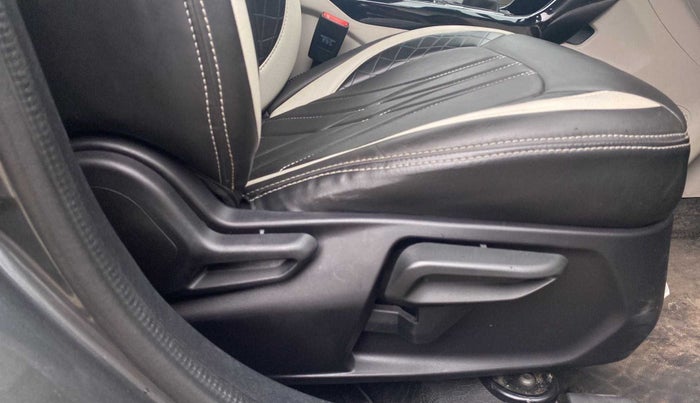 2022 Tata NEXON XZ PLUS DIESEL SUNROOF, Diesel, Manual, 34,138 km, Driver Side Adjustment Panel