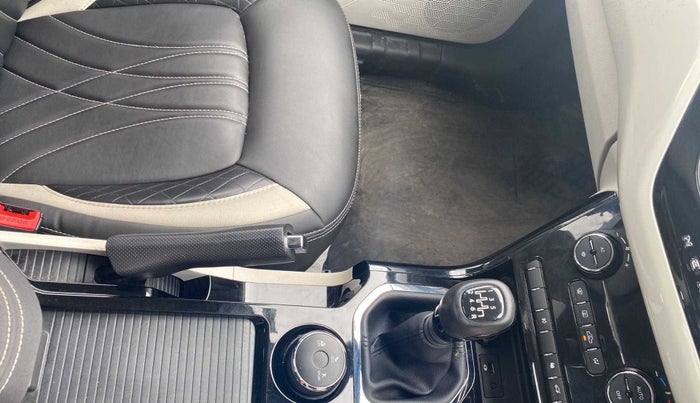 2022 Tata NEXON XZ PLUS DIESEL SUNROOF, Diesel, Manual, 34,138 km, Gear Lever