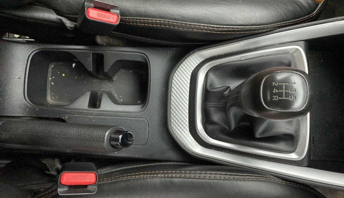 2021 KIA SONET HTK 1.2, Petrol, Manual, 26,368 km, Gear Lever