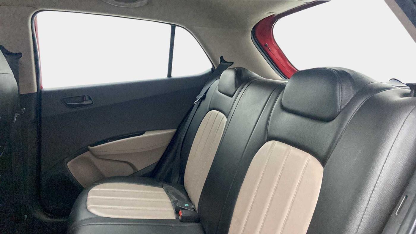 2019 Hyundai Grand i10 MAGNA 1.2 KAPPA VTVT, Petrol, Manual, 24,125 km, Right Side Rear Door Cabin
