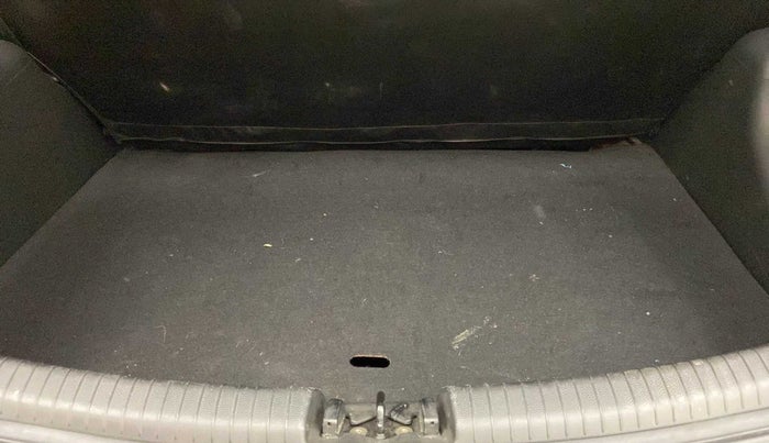 2019 Hyundai Grand i10 MAGNA 1.2 KAPPA VTVT, Petrol, Manual, 24,125 km, Boot Inside