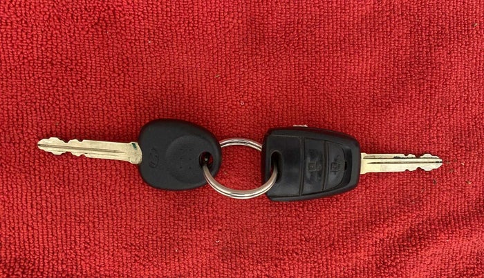 2019 Hyundai Grand i10 MAGNA 1.2 KAPPA VTVT, Petrol, Manual, 24,125 km, Key Close Up