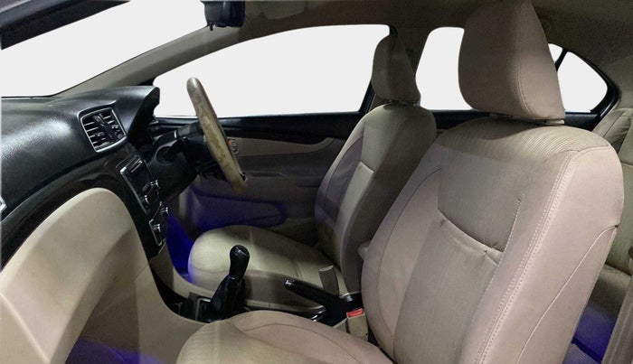 2016 Maruti Ciaz VXI, Petrol, Manual, 99,679 km, Right Side Front Door Cabin