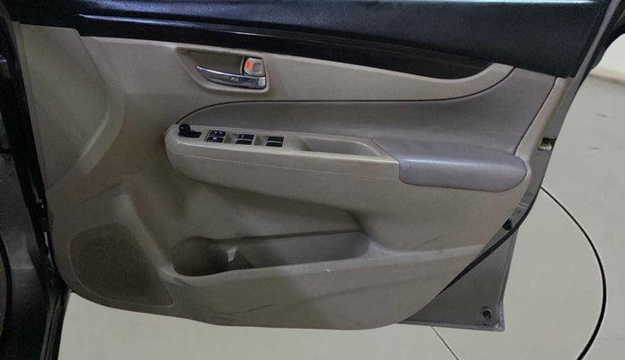 2016 Maruti Ciaz VXI, Petrol, Manual, 99,679 km, Driver Side Door Panels Control