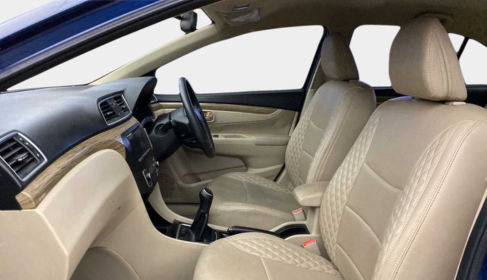 2018 Maruti Ciaz DELTA 1.5 SHVS MT PETROL, Petrol, Manual, 15,115 km, Right Side Front Door Cabin