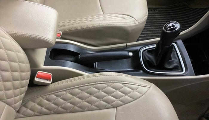 2018 Maruti Ciaz DELTA 1.5 SHVS MT PETROL, Petrol, Manual, 15,115 km, Gear Lever