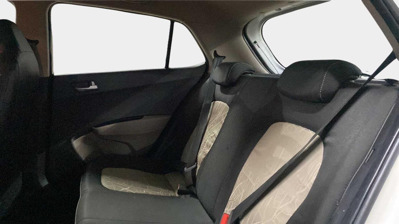 2015 Hyundai Grand i10 ASTA 1.2 KAPPA VTVT, Petrol, Manual, 47,367 km, Right Side Rear Door Cabin