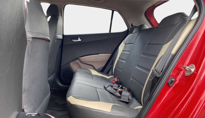 2018 Hyundai Grand i10 SPORTZ AT 1.2 KAPPA VTVT, Petrol, Automatic, 17,661 km, Right Side Rear Door Cabin