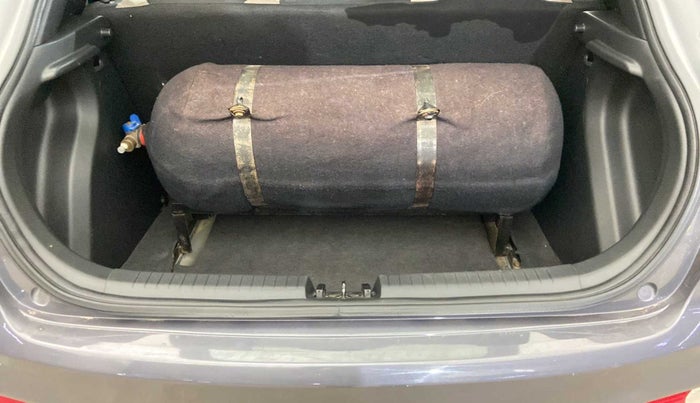 2018 Hyundai Elite i20 ERA 1.2, CNG, Manual, 74,210 km, Boot Inside