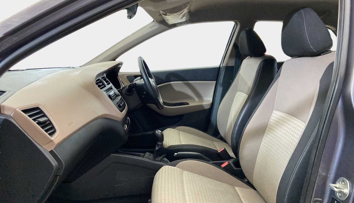 2018 Hyundai Elite i20 ERA 1.2, CNG, Manual, 74,210 km, Right Side Front Door Cabin