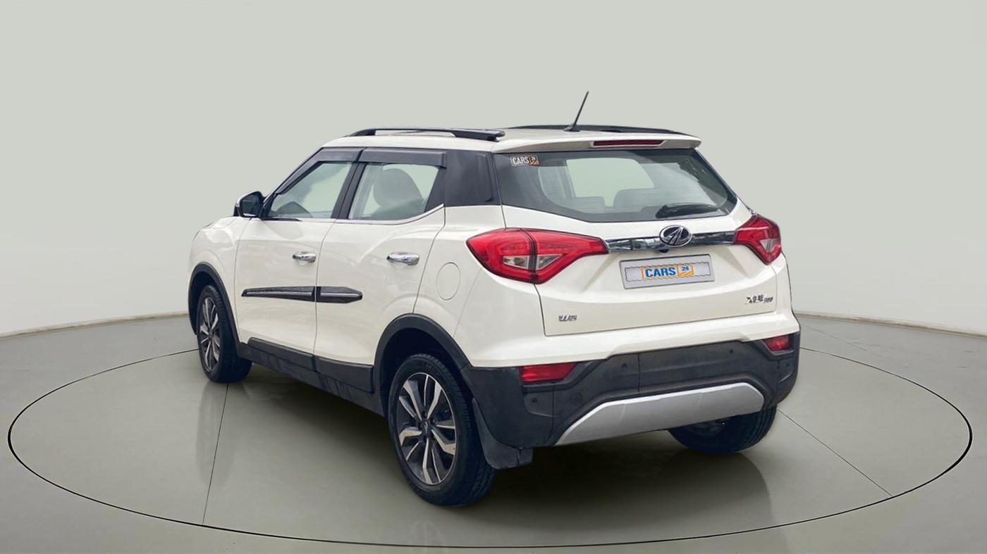 2021 Mahindra XUV300 W8 (O) 1.2 PETROL, Petrol, Manual, 19,587 km, Left Back Diagonal