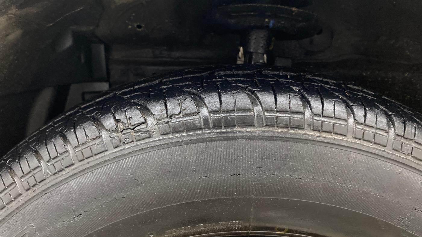 2013 Maruti Swift VDI, Diesel, Manual, 79,868 km, Left Front Tyre Tread