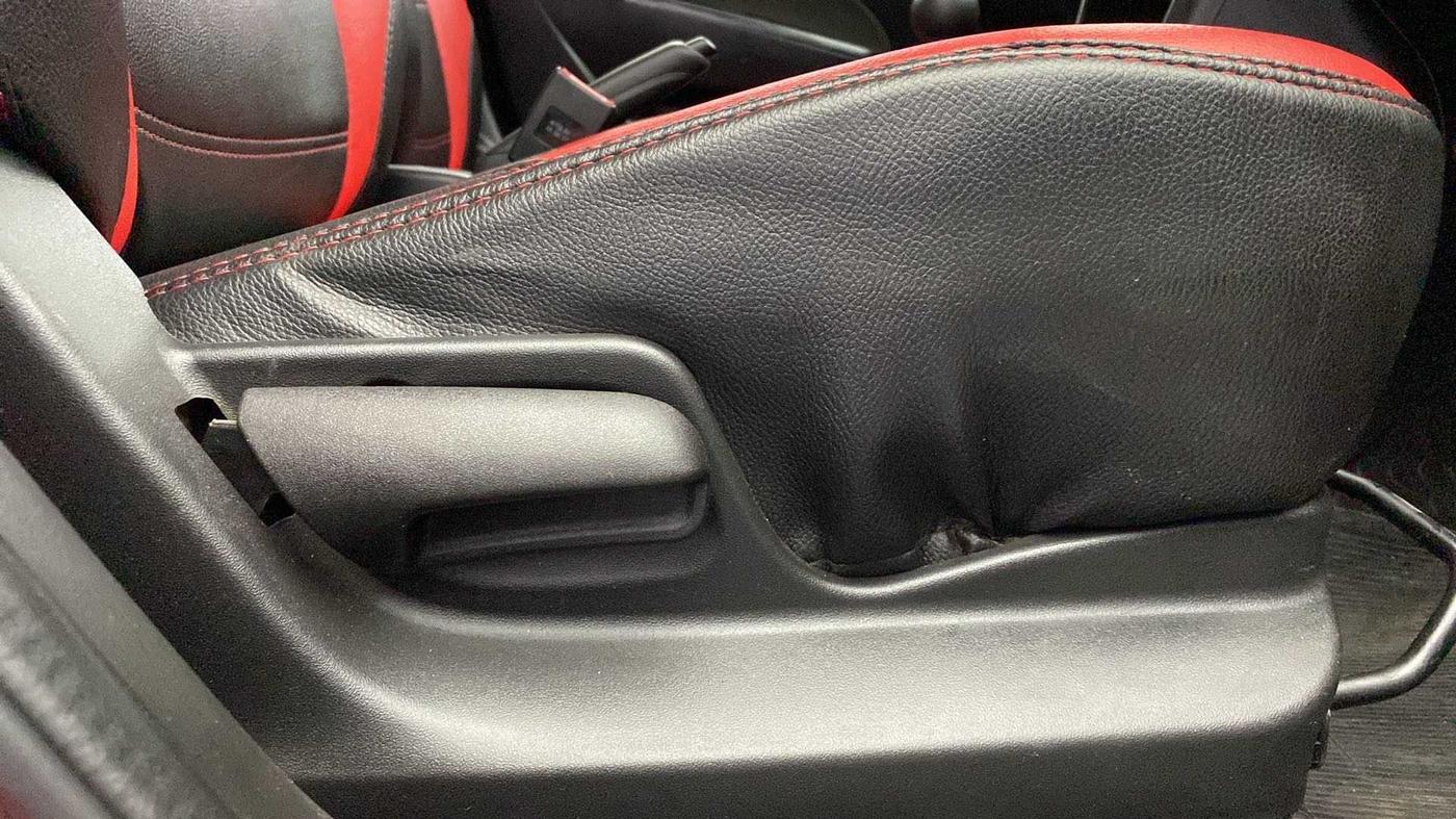 2017 Maruti Swift LXI (O), Petrol, Manual, 23,753 km, Driver Side Adjustment Panel