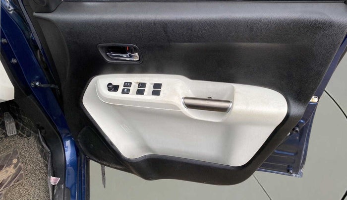 2018 Maruti IGNIS ALPHA 1.2, Petrol, Manual, 43,468 km, Driver Side Door Panels Control